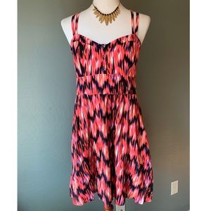 🎀NWOT Express Strappy Printed Romper w/POCKETS🎀